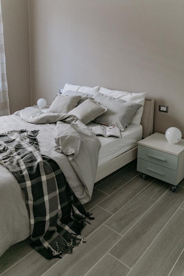 ヴォゲーラ Altrentatre Bed & Breakfast エクステリア 写真
